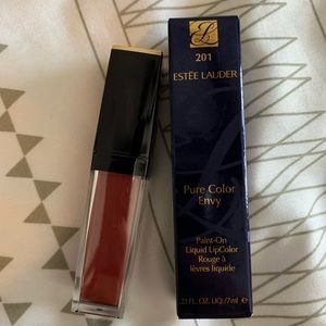 Estée Lauder 201 heart crush